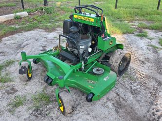 John Deere Stander Commercial Zero Turn 61 Inch Lawn Mower