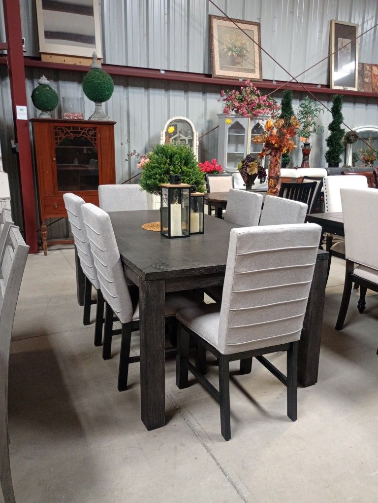 Gray Dining Table Set