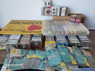 NOS Vintage Phonograph Stereo Needles Hundreds Packaged