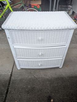 Free wicker dresser