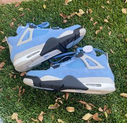 Jordan 4 Unc Blue & Military Black SIZE 11