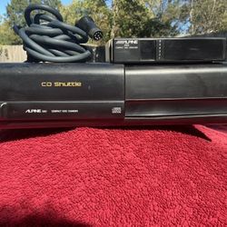 Alpine 5957 CD Shuttle Compact Disc Changer w/ Extra Magazine