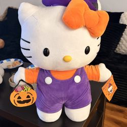 Hello kitty Halloween Greeter 
