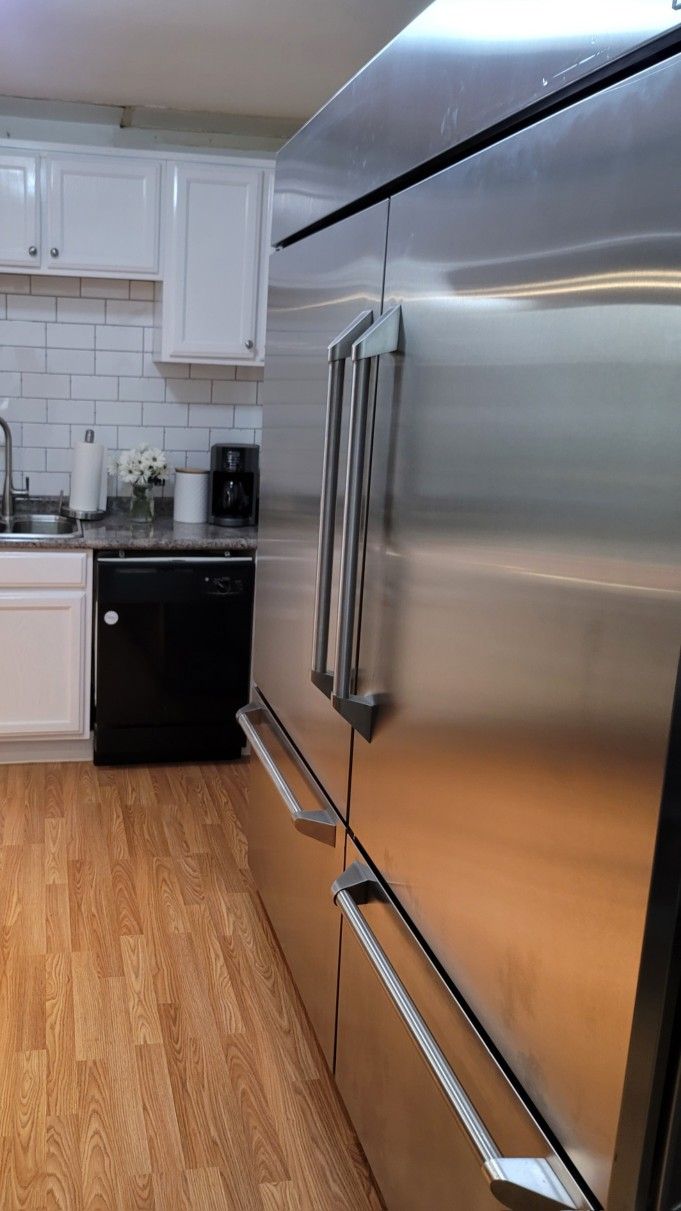 GE Monogram Refrigerator And Stove Package