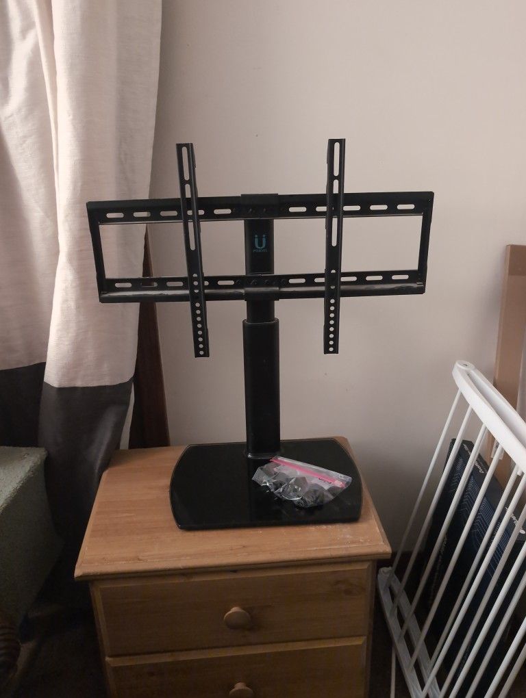 Universal Swivel TV stand 