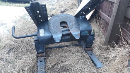 5 Th Wheel  With  Rails 