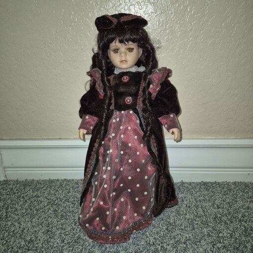 Beautiful Victorian Doll