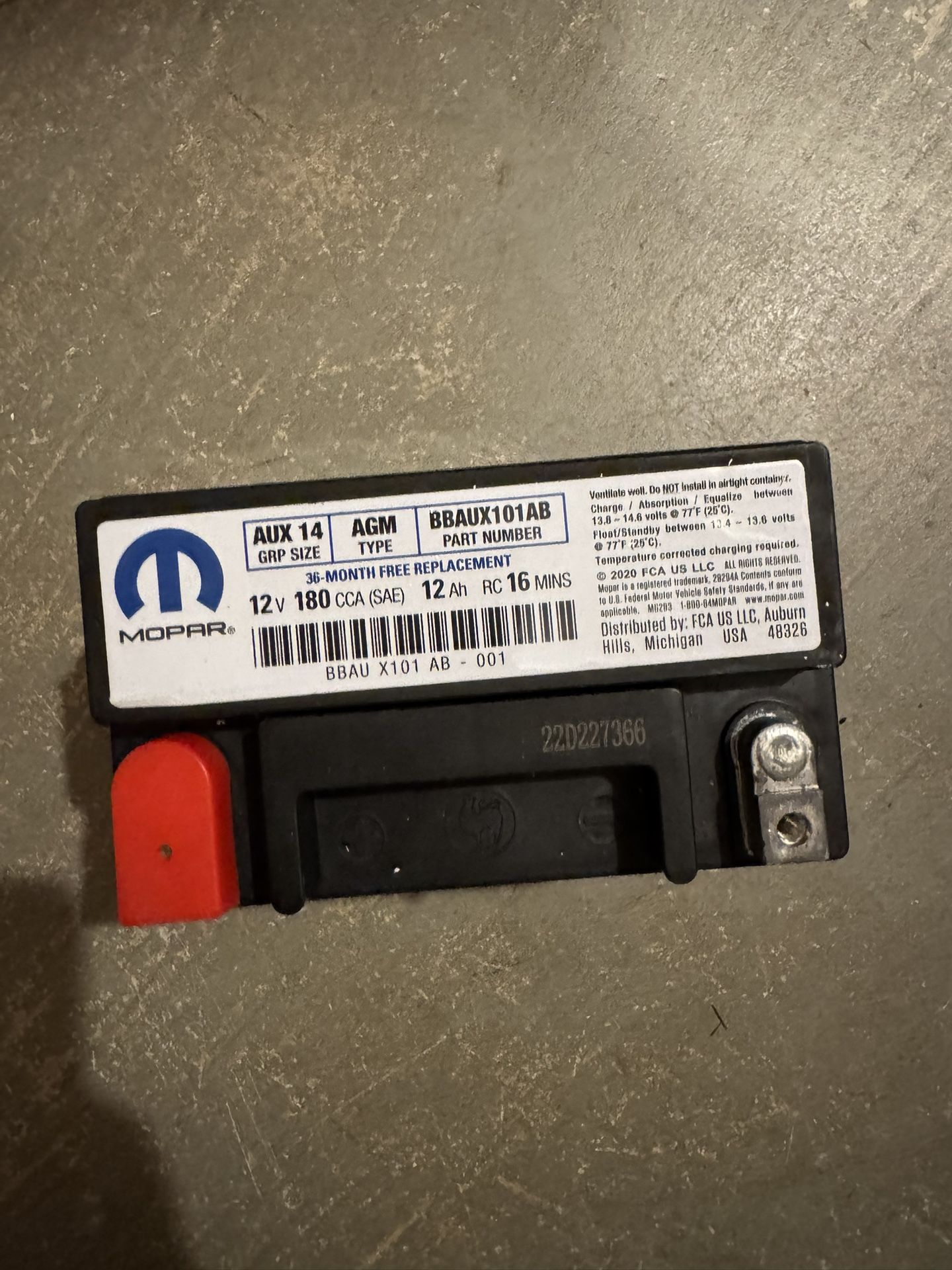 Auxliary battery for Jeep Grand Cherokee