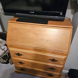 TV Stand With Drawers