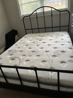 Queen size bed