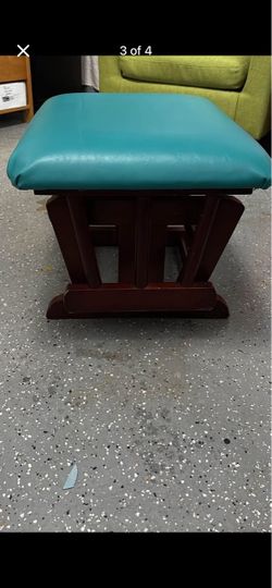 Glider stool