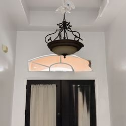 ✨ Elegant Chandelier / Pendant Light – Excellent Condition