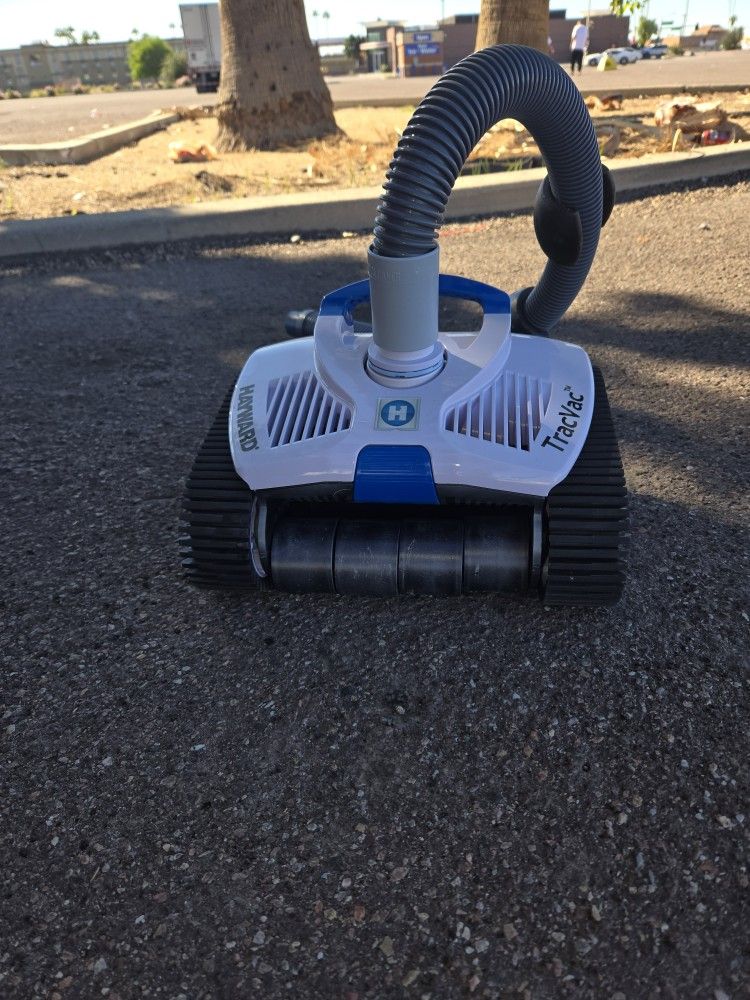 Hayward TracVac Pool Vacuum