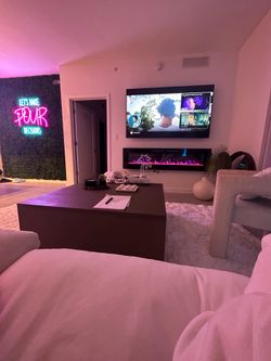 Samsung 75 inch TV