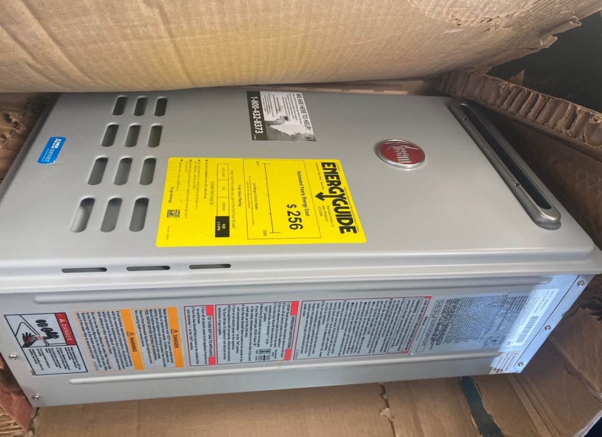 NEW Tankless Water Heater Rheem Non-Condensing Outdoor Tankless Water Heater 10 GPM
