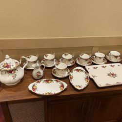 Royal Albert China set 