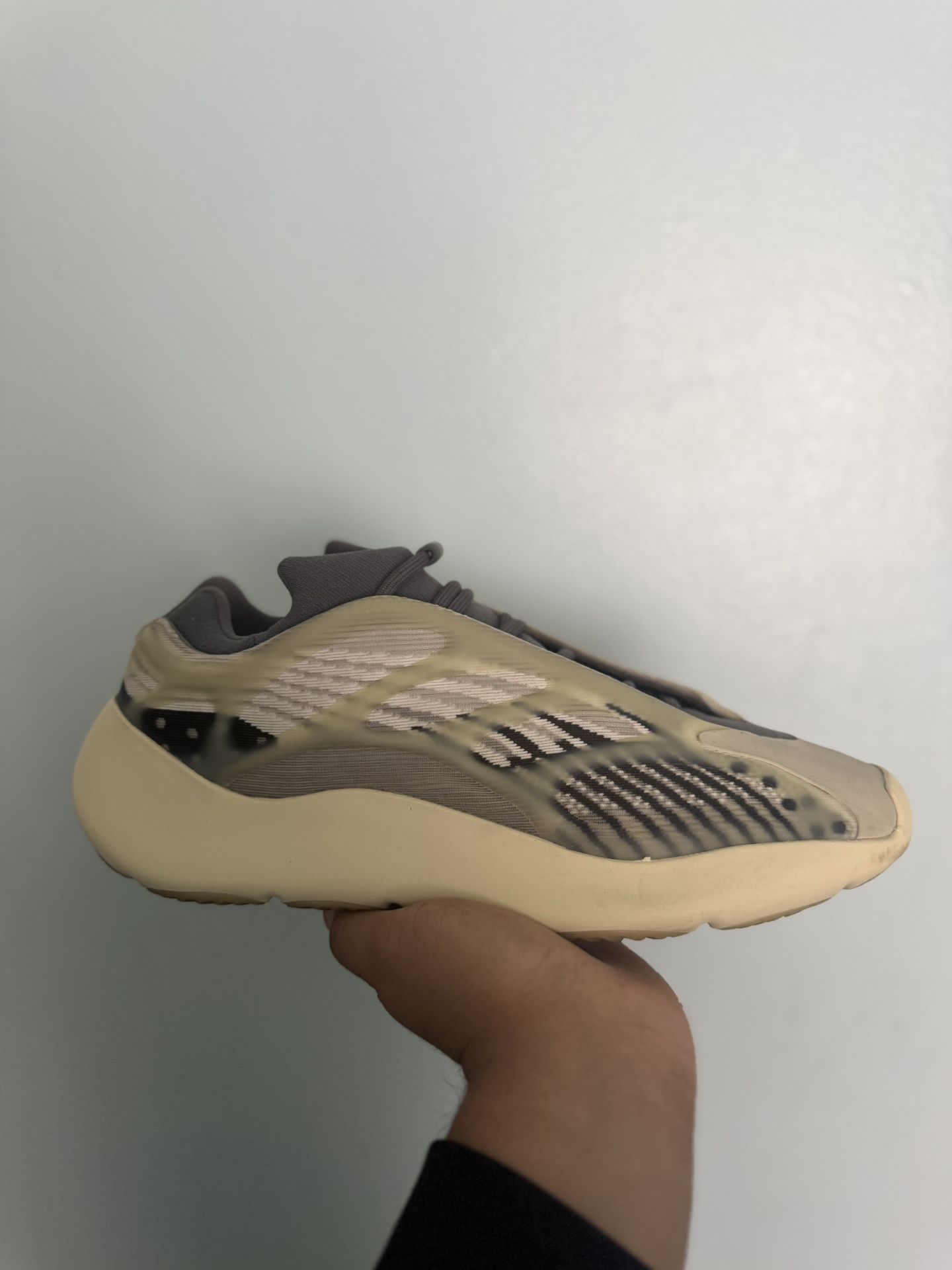 Yeezy 700 Fade Salt (Size 12.5)