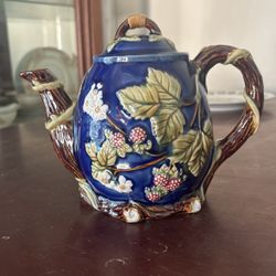 Very Cute Pottery Tea Pot