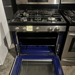 GE Stainless Steel Gas Range – 5 Burners, Large Oven – Fully Tested