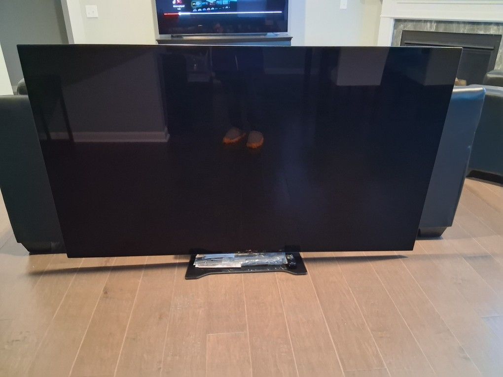 LG G1 77"