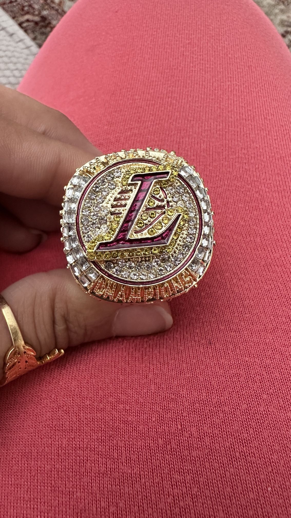 Stunning GOLD & DIAMOND LAKERS RING SIZE 11 very heavy excellent quality