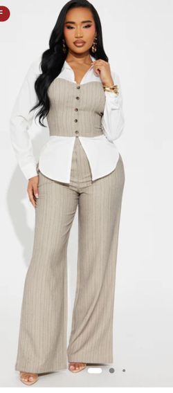 New Fashion Nova Pant Set Small