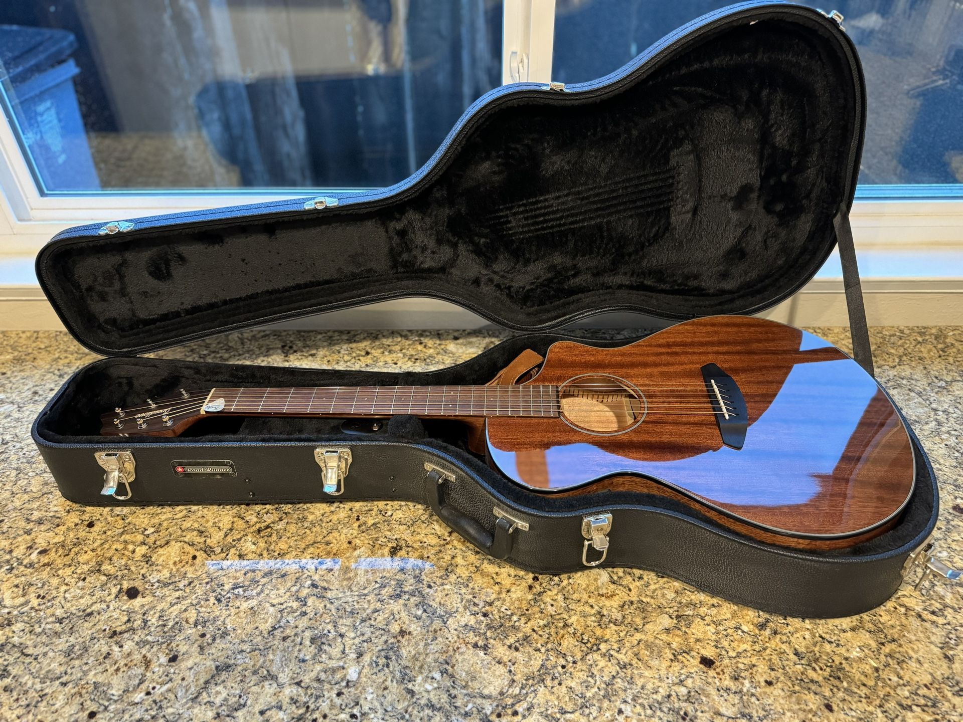 Electric Acoustic Guitar