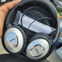 Bose Head Phones Wired 