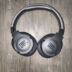 JBL Tune 770NC Bluetooth Over-Ear Headphones