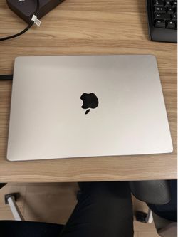 Apple MacBook Pro 14-inch M3