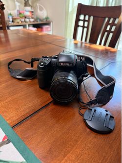 Fujifilm FinePix HS30EXR
