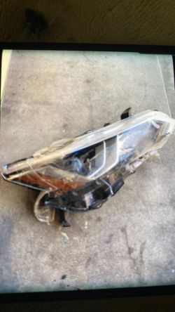 2020 Nissan Altima Right Headlight