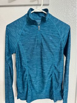 Ariat Blusas