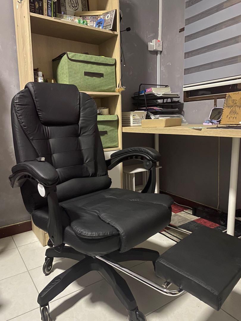 OFFICE/STUDY CHAIR WITH MASSAGE AND LEG REST