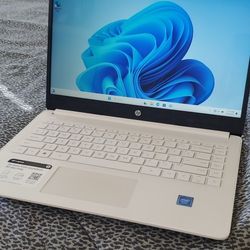 HP 14in Laptop Windows 11 Good And Fast