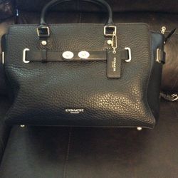 Like New Very Elegant Coach Blake Carryall In Bubble Leather