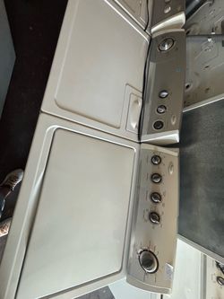 Washer and dryer set