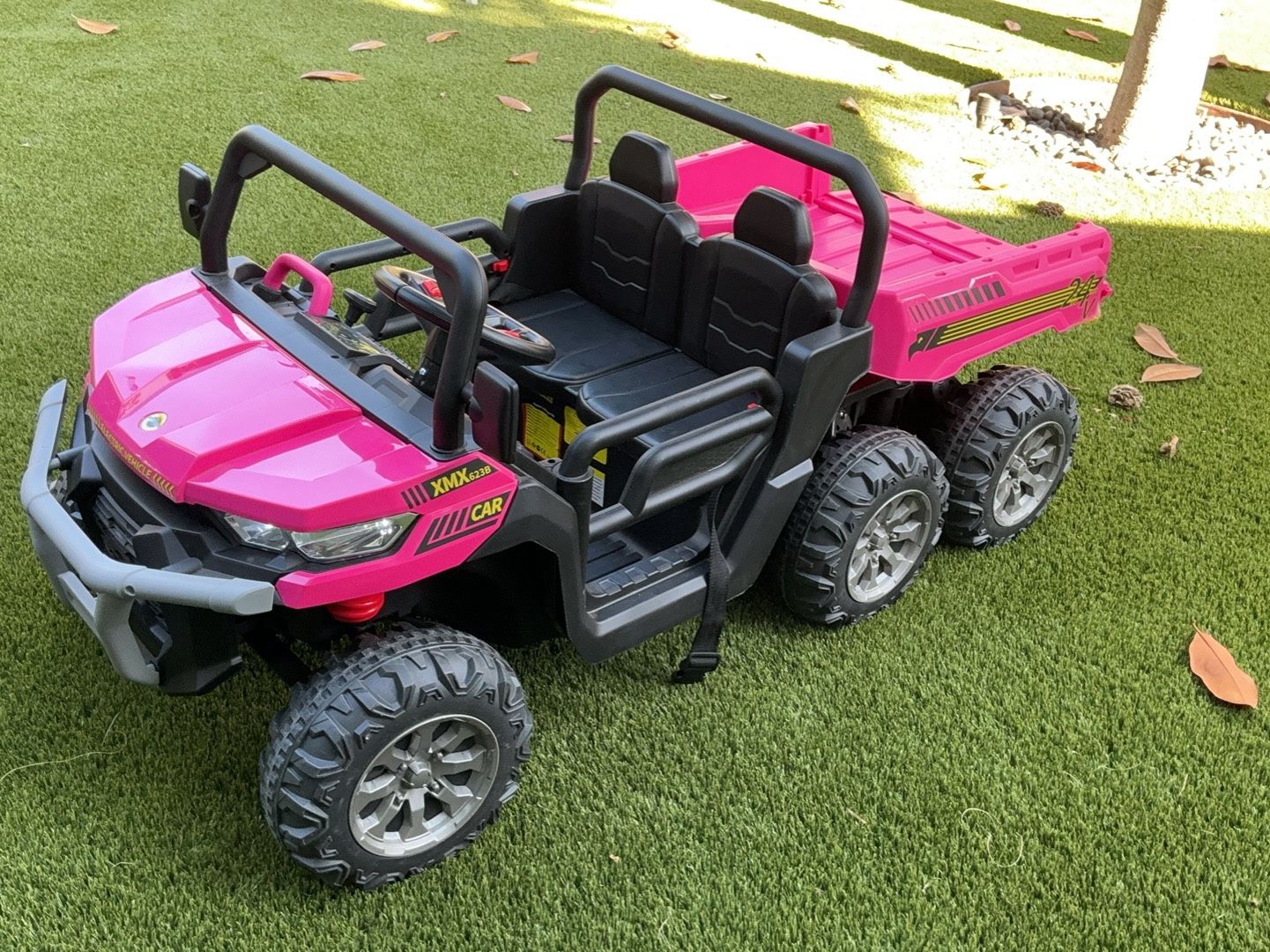 💖 Pink Ride-On Toy Truck – Make Your Kid’s Day!