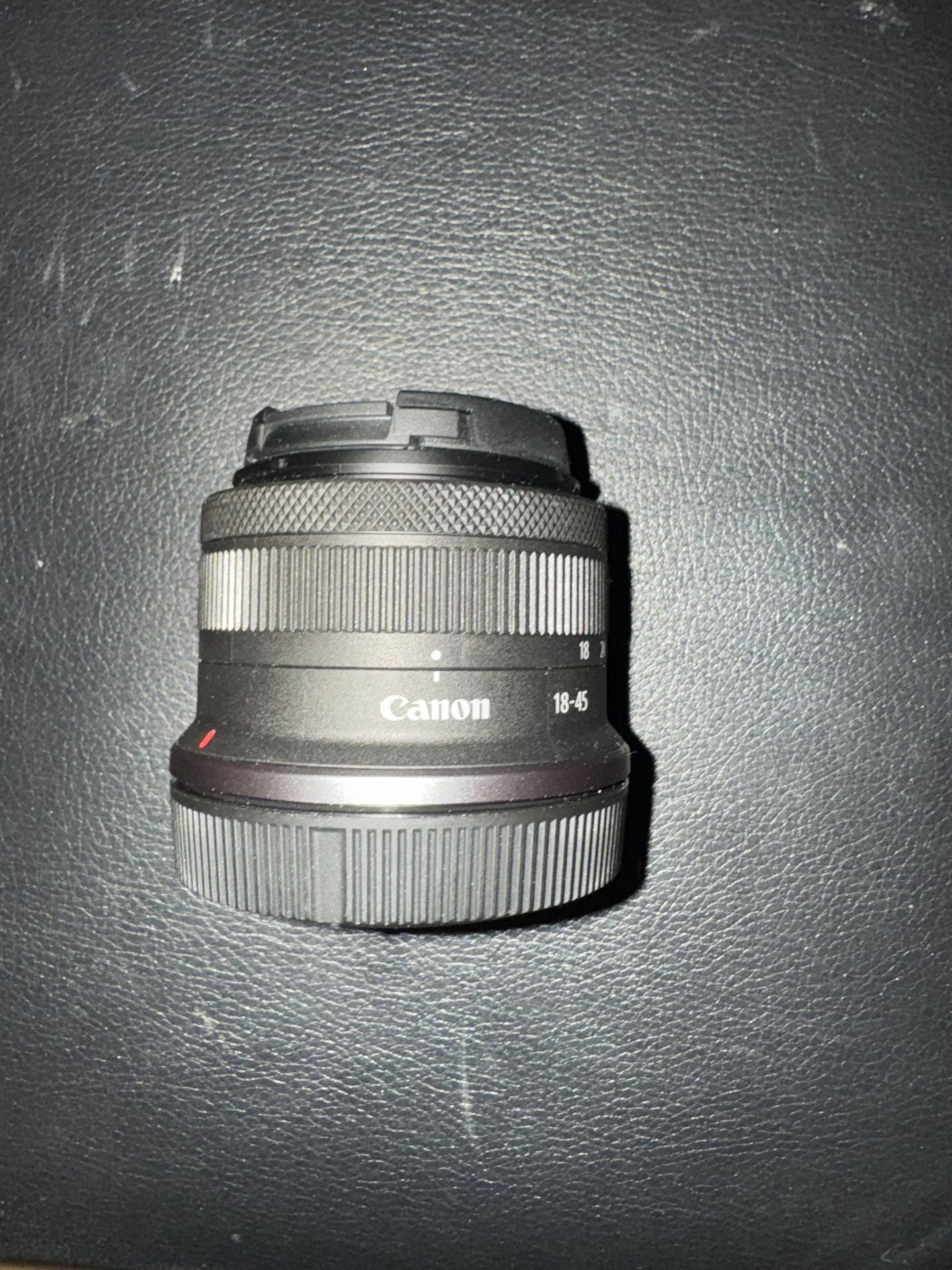 Canon EOS RF MOUNT 18-45mm