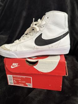 Nike Mid Blazer 77