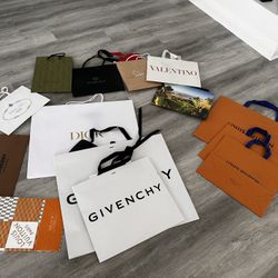 Lv Given y Burberry Gucci Paper Bags 