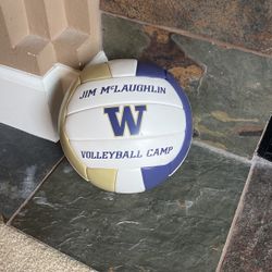 UW Huskies Volleyball