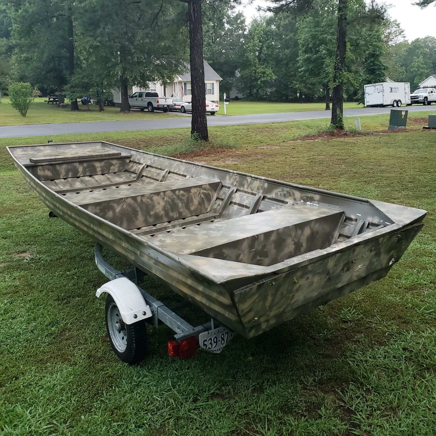 16 Foot GRUMMAN Jon Boat & Load Rite Trailer