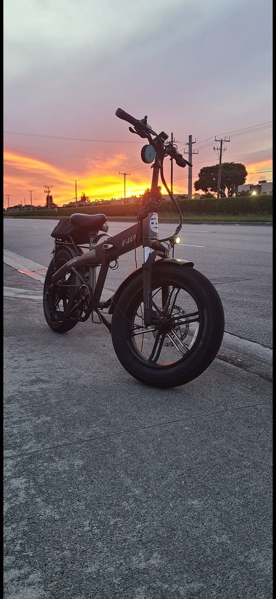 E-lux Electric Bike 30mph Extra Battery 52v