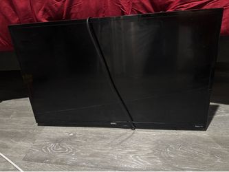 32” Roku tv with remote and wall mount