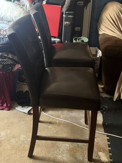 3 Tall Bar Stools