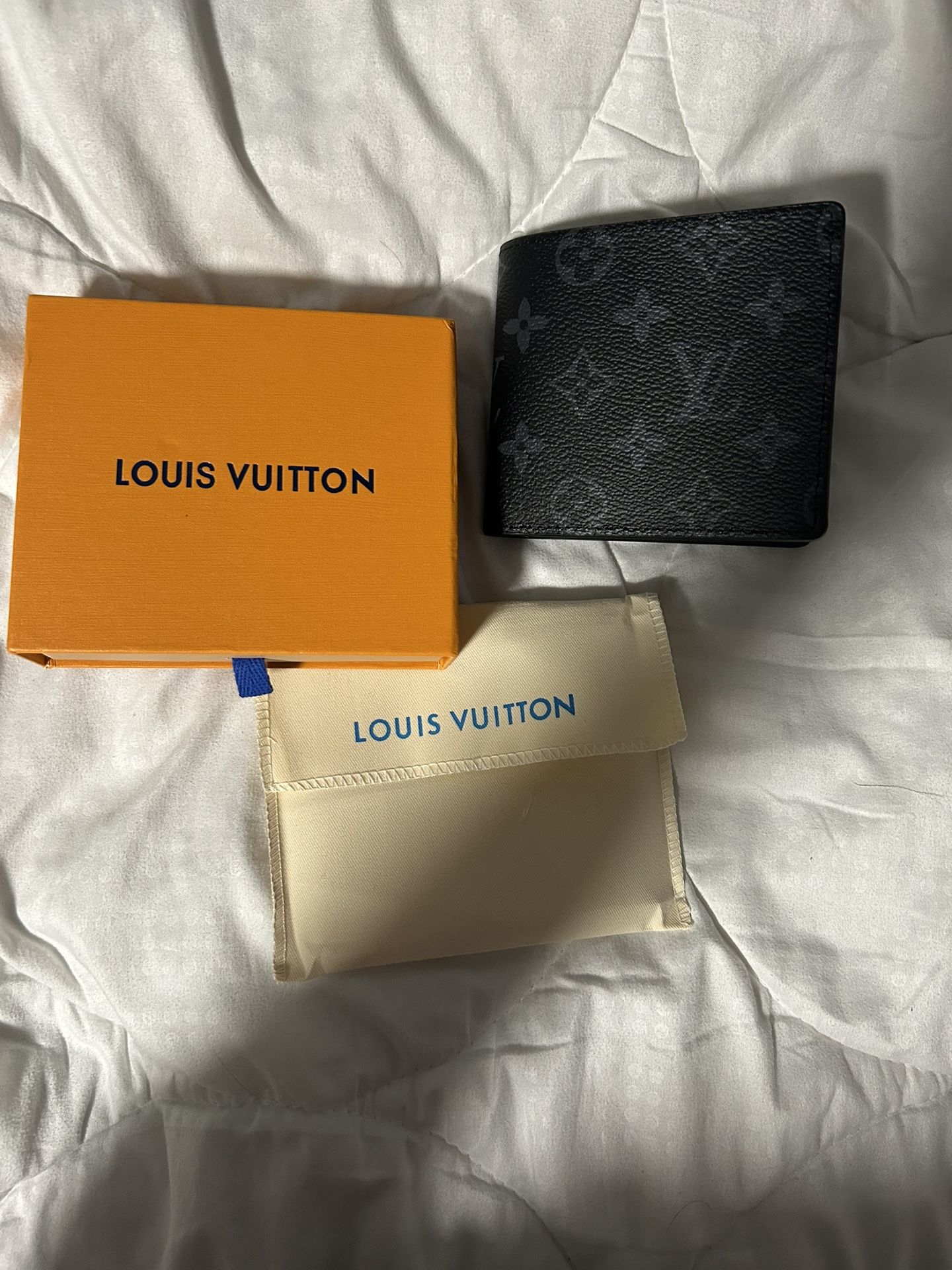 Louis Vuitton Men Wallet