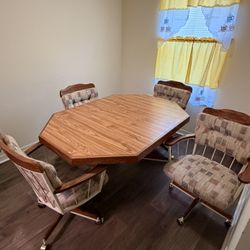 Dining Room Table 