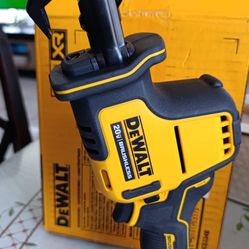 New Dewalt Reciprocating Saw Brushless 20v Tool Only And Only Pick Up 