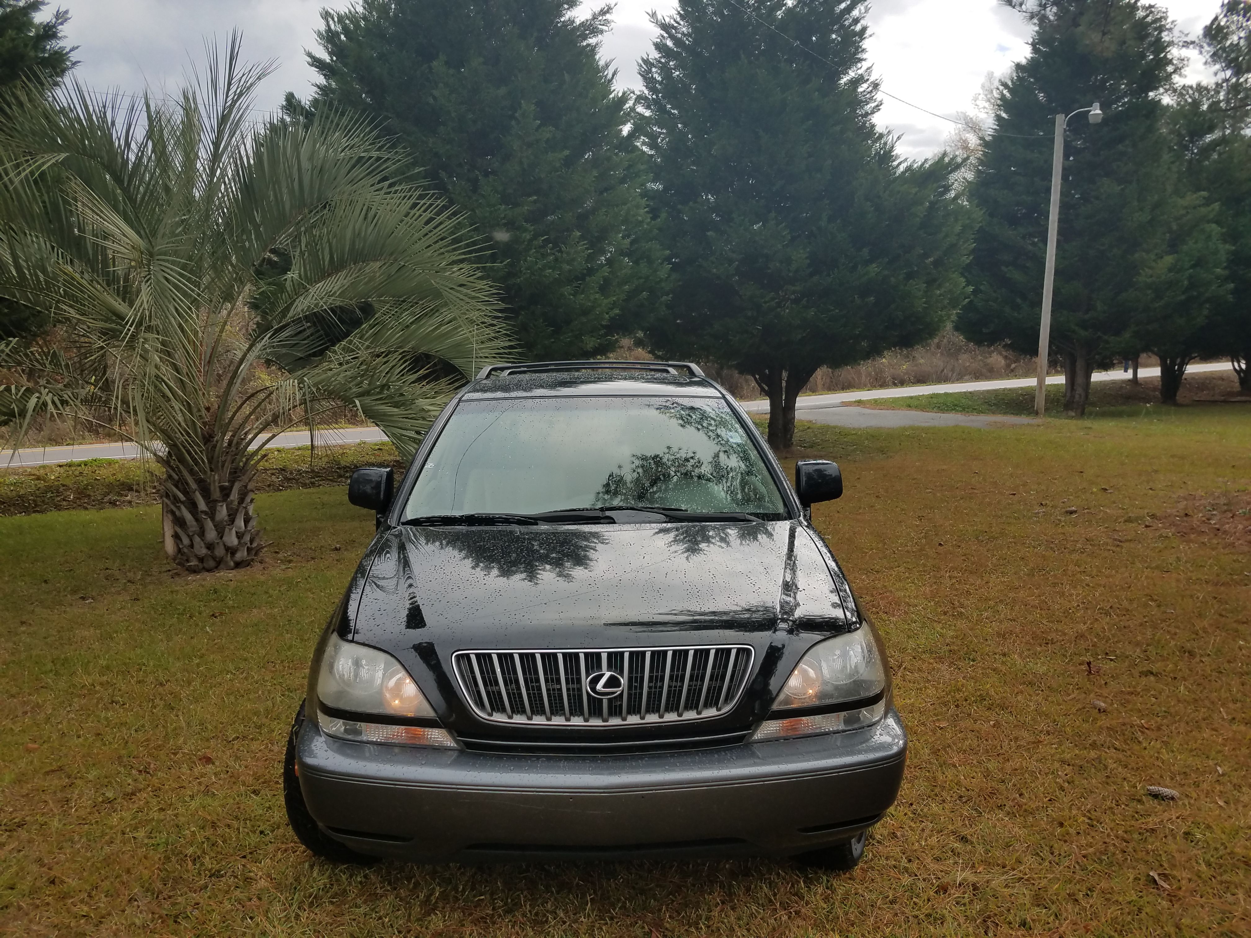 Lowest priced lexus rx 300 only 153k miles... Low priced $3700 obo